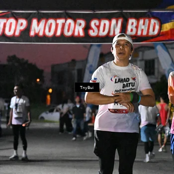 Runner Photo 7693112