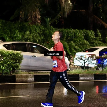Runner Photo 7693132