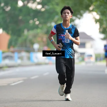 Runner Photo 7693143
