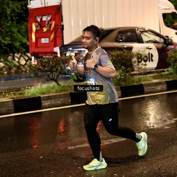 Runner Photo 7693192