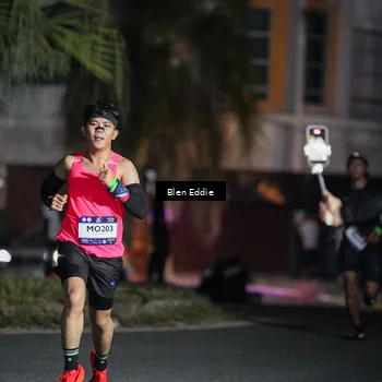 Runner Photo 7693202