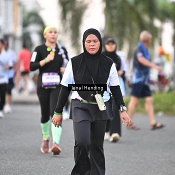 Runner Photo 7693209