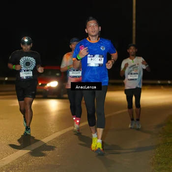 Runner Photo 7693213