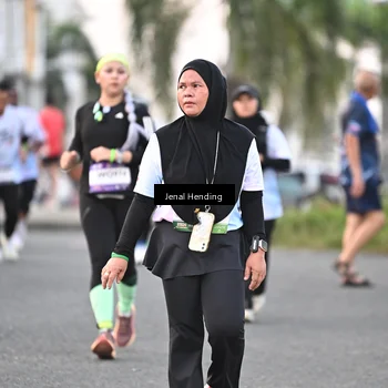 Runner Photo 7693215