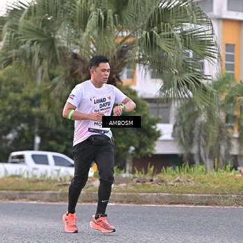 Runner Photo 7693219