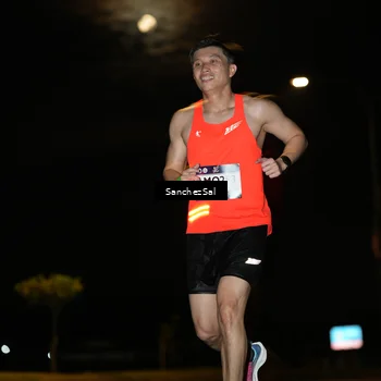 Runner Photo 7693255