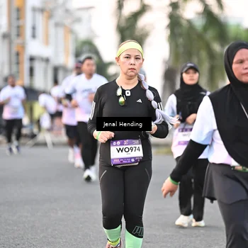 Runner Photo 7693256