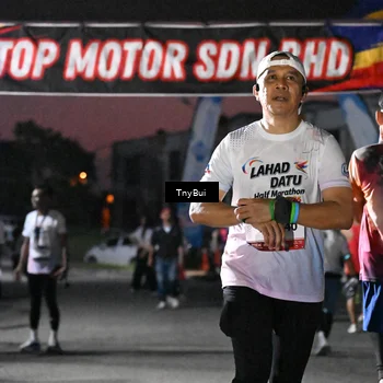 Runner Photo 7693257