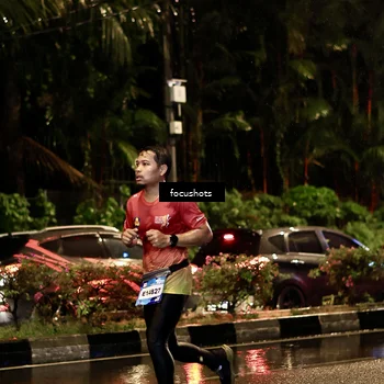 Runner Photo 7693258