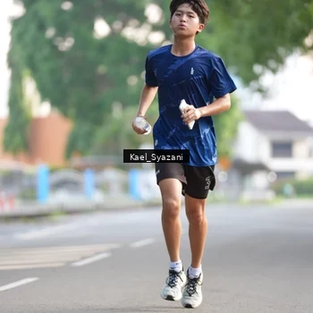 Runner Photo 7693269