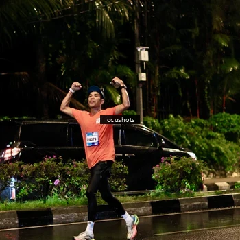 Runner Photo 7693271
