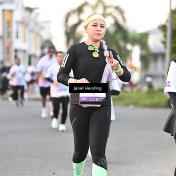 Runner Photo 7693276