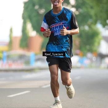 Runner Photo 7693308