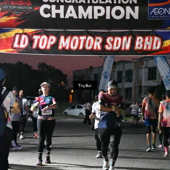 Runner Photo 7693324