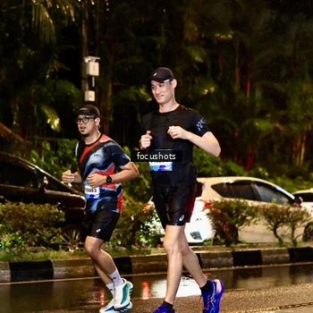 Runner Photo 7693348