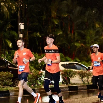 Runner Photo 7693349