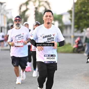 Runner Photo 7693374