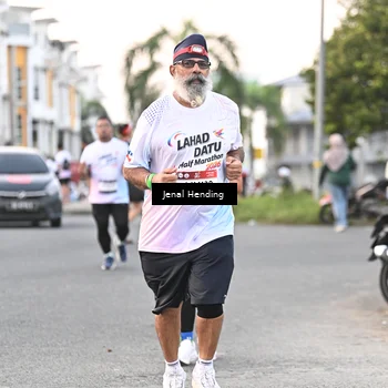 Runner Photo 7693377