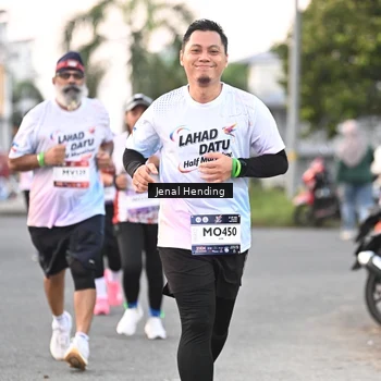Runner Photo 7693378