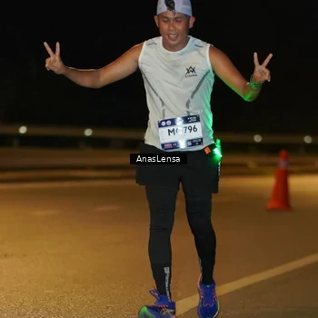 Runner Photo 7693379