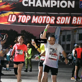 Runner Photo 7693398