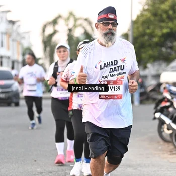 Runner Photo 7693401