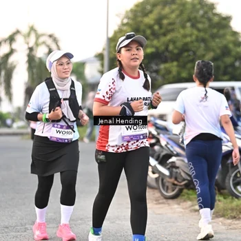 Runner Photo 7693405
