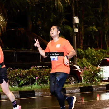 Runner Photo 7693407