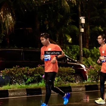 Runner Photo 7693423
