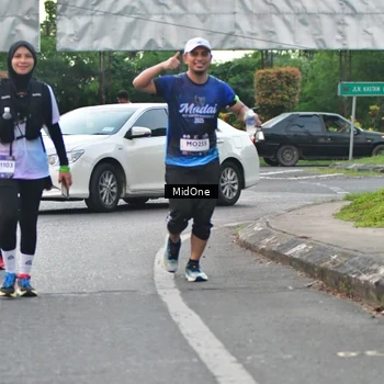 Runner Photo 7693430
