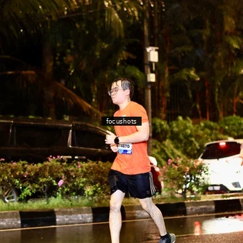 Runner Photo 7693434