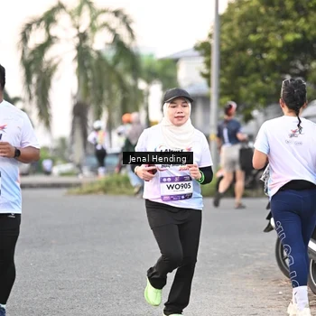 Runner Photo 7693438