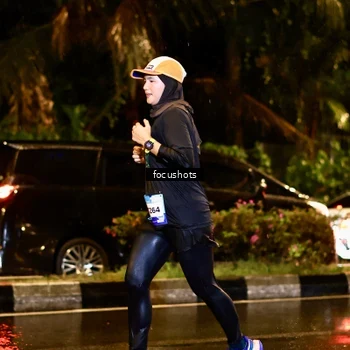 Runner Photo 7693445