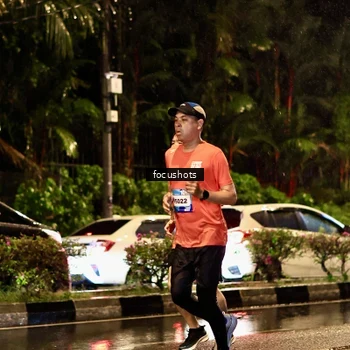 Runner Photo 7693447