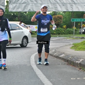 Runner Photo 7693453