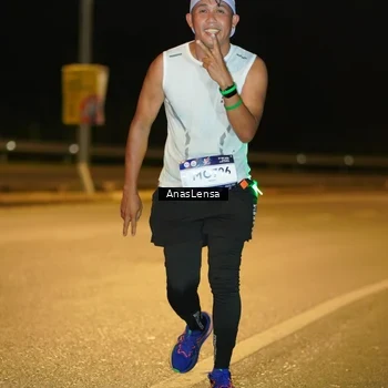 Runner Photo 7693459
