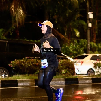 Runner Photo 7693467