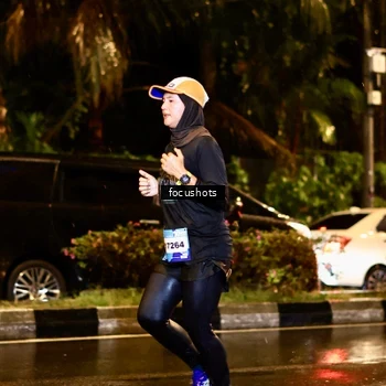Runner Photo 7693469