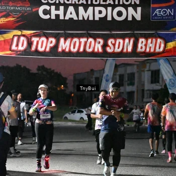 Runner Photo 7693473