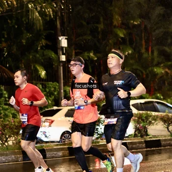 Runner Photo 7693477