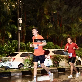Runner Photo 7693484