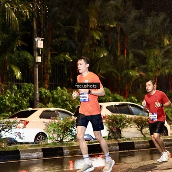 Runner Photo 7693497