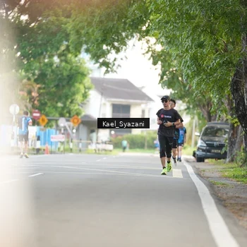 Runner Photo 7693505