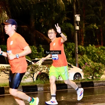 Runner Photo 7693526