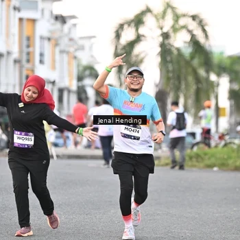 Runner Photo 7693547