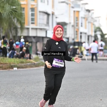 Runner Photo 7693558