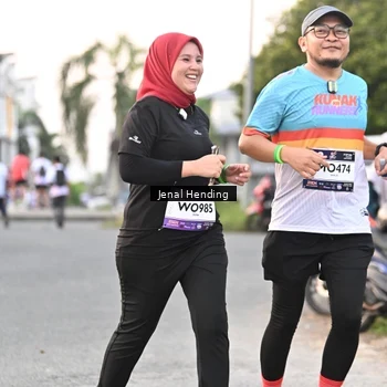 Runner Photo 7693564