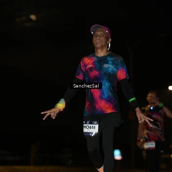Runner Photo 7693565