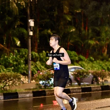 Runner Photo 7693567