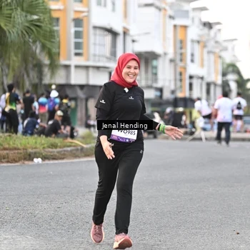 Runner Photo 7693568